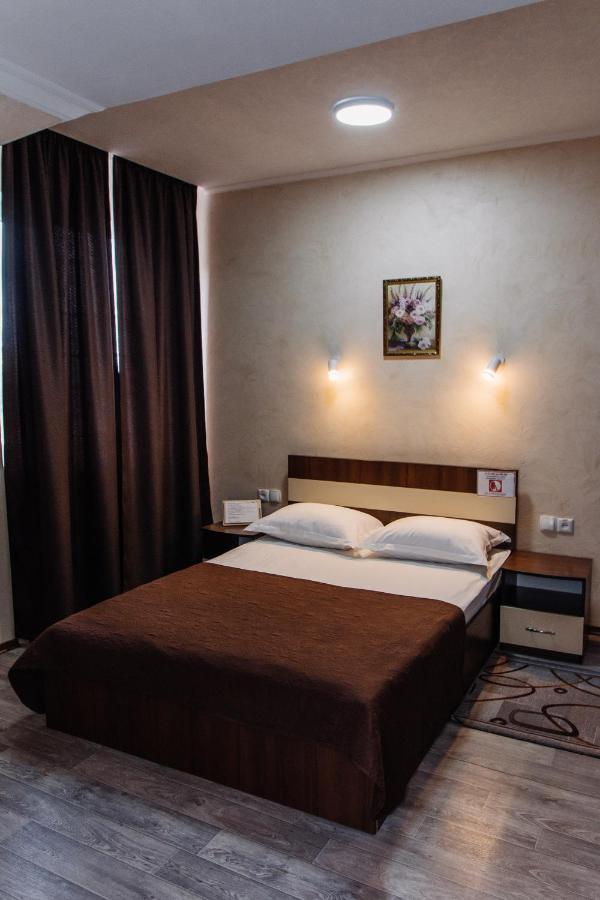 Гостинний Двір "Марія" Hotel Кропивницкий Екстериор снимка